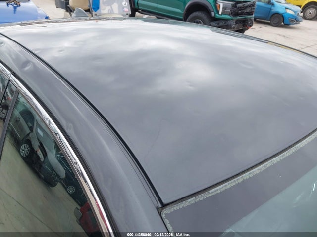 1G11H5SL1EF299402 Chevrolet Malibu 1lz