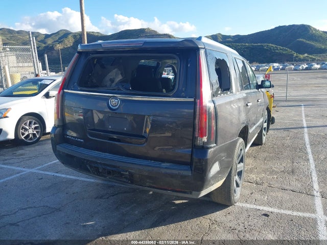 44358063 :رقم المزاد ، 1GYS3CKJ3FR238088 vin ، 2015 Cadillac Escalade Premium مزاد بيع