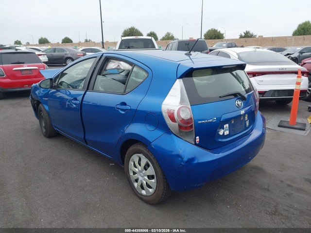 JTDKDTB3XE1564519 Toyota Prius C Two