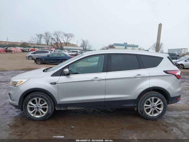 1FMCU0GD0HUE39578 Ford ESCAPE SE