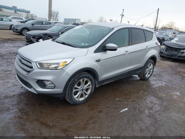 2017 FORD ESCAPE 1FMCU0GD0HUE39578 Photo 1