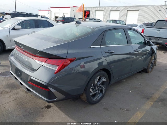 KMHLS4DG4RU717895 Hyundai ELANTRA SEL