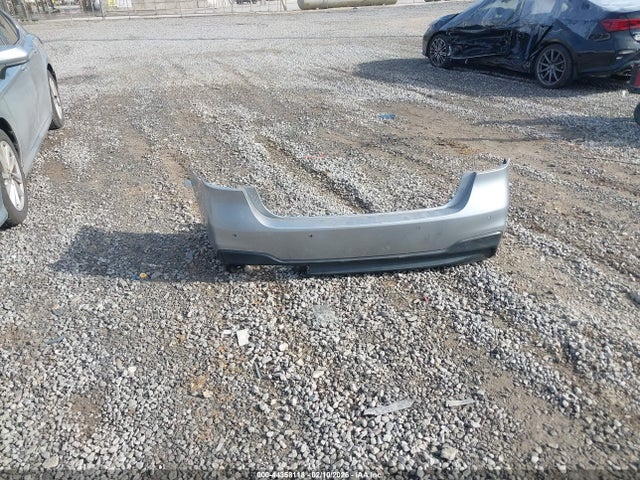 4S3BWAN67N3011884 Subaru Legacy Limited