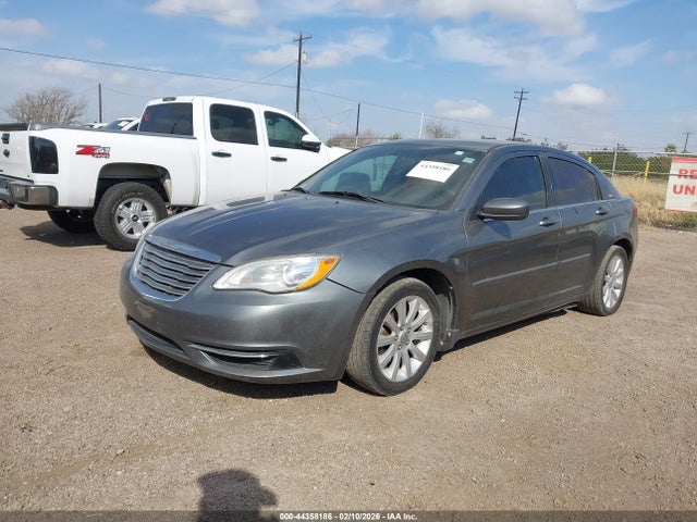 2013 Chrysler 200 Touring მანქანა იყიდება აუქციონზე, vin: 1C3CCBBG4DN659822, აუქციონის ნომერი: 44358186