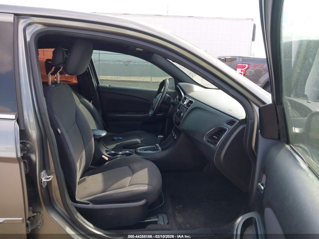 2013 Chrysler 200 Touring მანქანა იყიდება აუქციონზე, vin: 1C3CCBBG4DN659822, აუქციონის ნომერი: 44358186