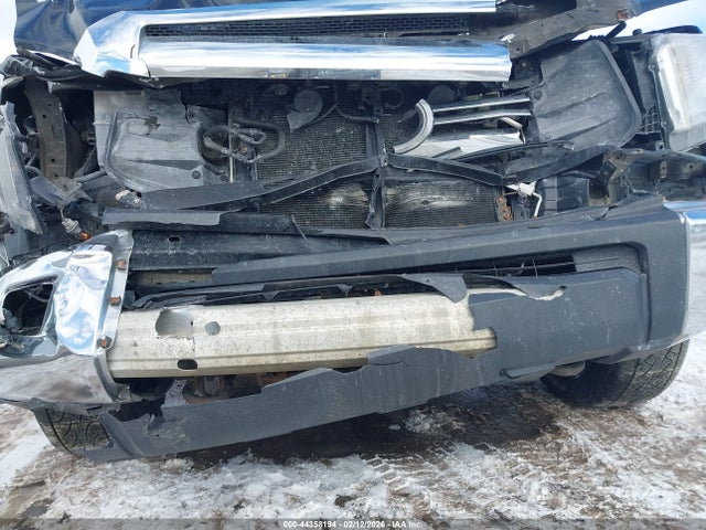 5TFUY5F11HX673423 Toyota Tundra Sr5 Plus 5.7l V8