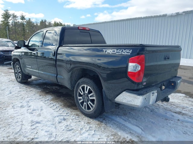 2017 TOYOTA TUNDRA 5TFUY5F11HX673423 Photo 2