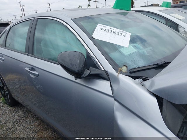 1HGCY2F52SA094661 Honda Accord Hybrid Sport