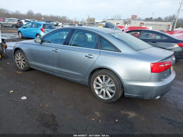 2015 AUDI A6 WAUGFAFC7FN024230 Photo 2
