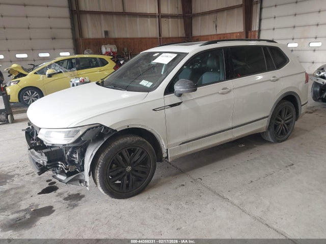 Aukcja sprzedaży 2022 Volkswagen Tiguan 2.0t Se R-line Black, vin: 3VV8B7AX0NM009806, numer aukcji: 44358331