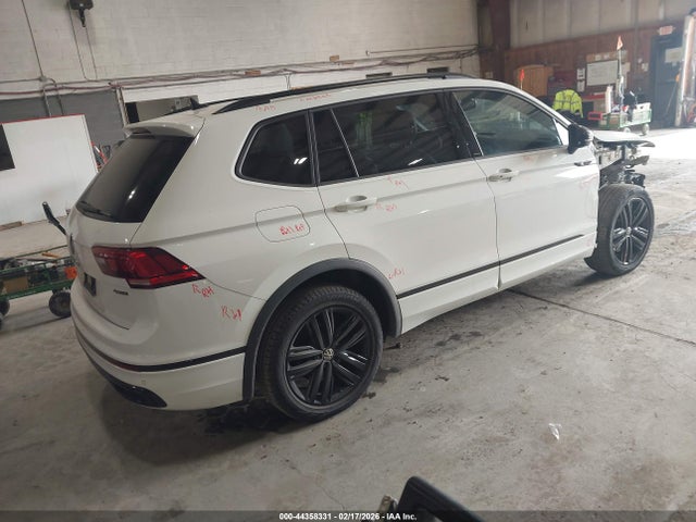 Aukcja sprzedaży 2022 Volkswagen Tiguan 2.0t Se R-line Black, vin: 3VV8B7AX0NM009806, numer aukcji: 44358331