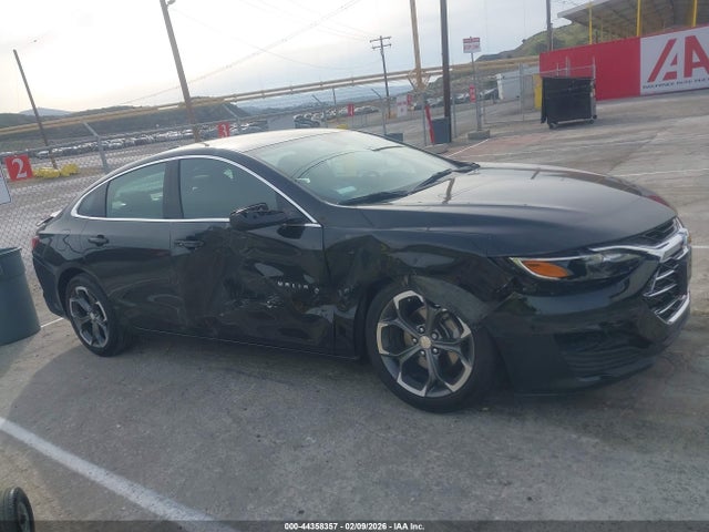 1G1ZD5ST0NF201524 Chevrolet Malibu Fwd Lt