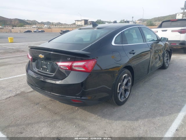 1G1ZD5ST0NF201524 Chevrolet Malibu Fwd Lt
