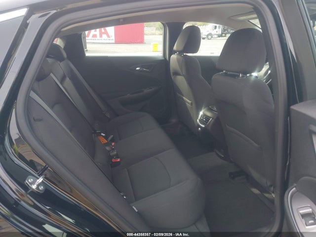 1G1ZD5ST0NF201524 Chevrolet Malibu Fwd Lt