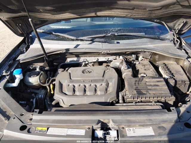 44358379 :رقم المزاد ، 3VV2B7AX7JM188491 vin ، 2018 Volkswagen Tiguan 2.0t Se/2.0t Sel مزاد بيع
