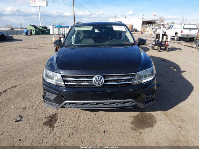 44358379 :رقم المزاد ، 3VV2B7AX7JM188491 vin ، 2018 Volkswagen Tiguan 2.0t Se/2.0t Sel مزاد بيع
