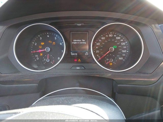 44358379 :رقم المزاد ، 3VV2B7AX7JM188491 vin ، 2018 Volkswagen Tiguan 2.0t Se/2.0t Sel مزاد بيع