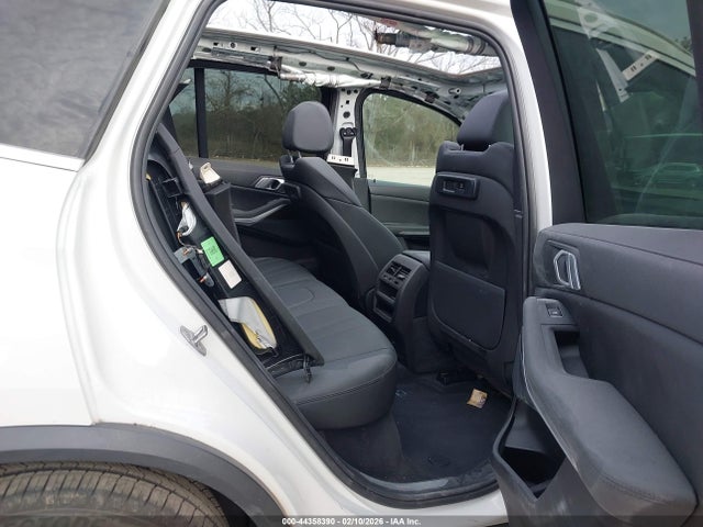 5UXCR6C56KLL36605 BMW X5 Xdrive40i
