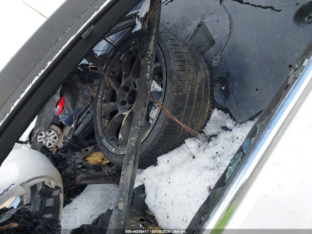 2015 MERCEDES-BENZ E 400 WDDKJ6HBXFF303085 Photo 4