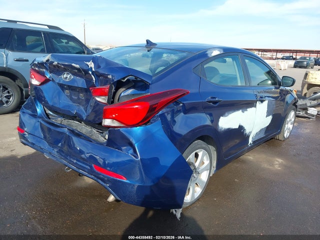 5NPDH4AE0FH586187 Hyundai ELANTRA SE