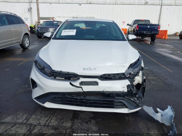 3KPF24AD6PE596620 KIA Forte Lxs