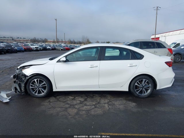 3KPF24AD6PE596620 KIA Forte Lxs