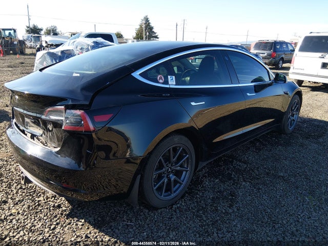 2018 TESLA MODEL 3 5YJ3E1EA9JF098518 Photo 3