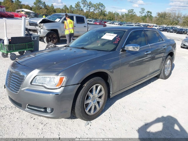 2012 Chrysler 300 Limited მანქანა იყიდება აუქციონზე, vin: 2C3CCACG2CH182842, აუქციონის ნომერი: 44358589