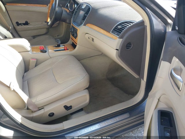 2012 Chrysler 300 Limited მანქანა იყიდება აუქციონზე, vin: 2C3CCACG2CH182842, აუქციონის ნომერი: 44358589