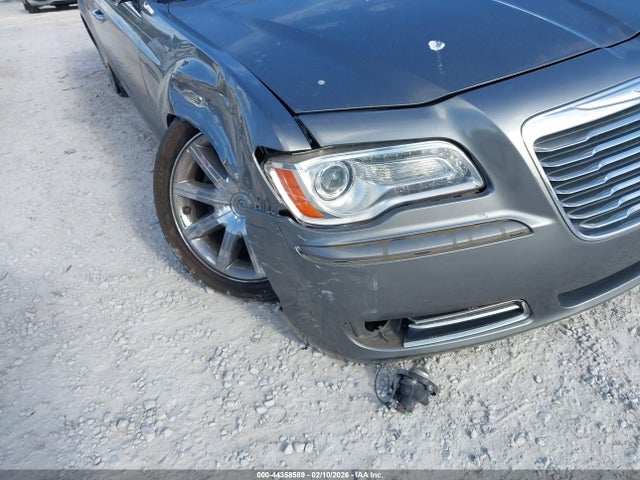 2012 Chrysler 300 Limited მანქანა იყიდება აუქციონზე, vin: 2C3CCACG2CH182842, აუქციონის ნომერი: 44358589