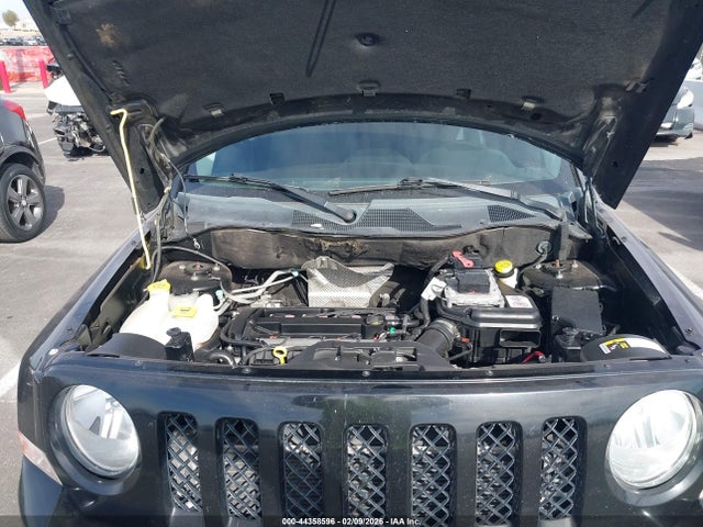 1C4NJPBA0GD726638 Jeep Patriot Sport Se