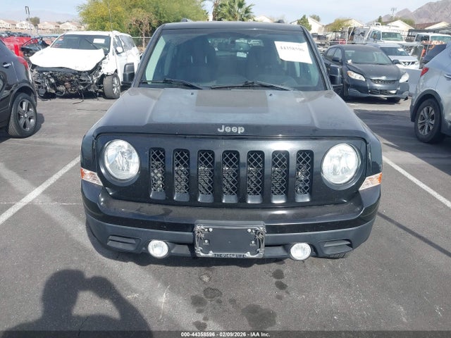 1C4NJPBA0GD726638 Jeep Patriot Sport Se