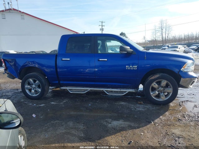 44358597 :رقم المزاد ، 1C6RR7LG7JS215466 vin ، 2018 Ram 1500 مزاد بيع