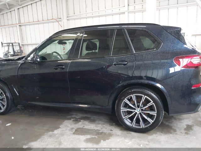 44358630 :رقم المزاد ، 5UXCR6C06N9J55719 vin ، 2022 Bmw X5 Xdrive40i مزاد بيع
