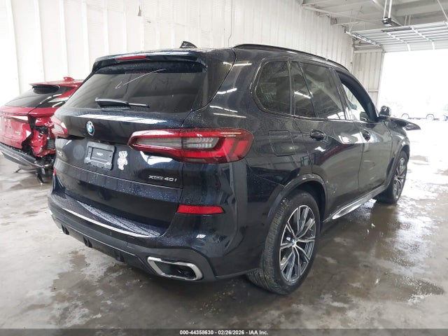 2022 BMW X5 5UXCR6C06N9J55719 Photo 3