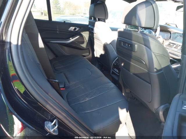 2022 BMW X5 5UXCR6C06N9J55719 Photo 7