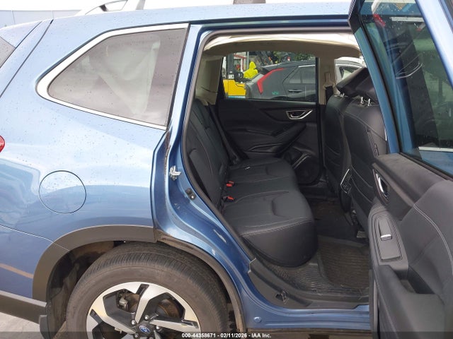 Subaru Forester Touring 2023 JF2SKARC5PH524912 Image 8