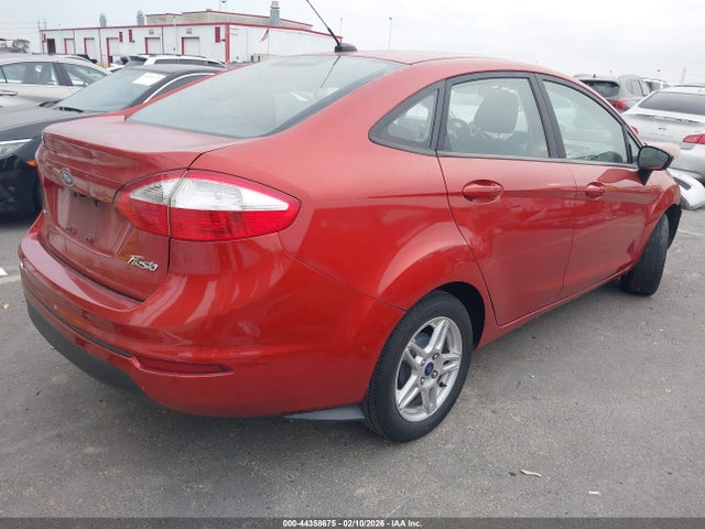 Ford FIESTA SE 2018 3FADP4BJ2JM121837 Image 4
