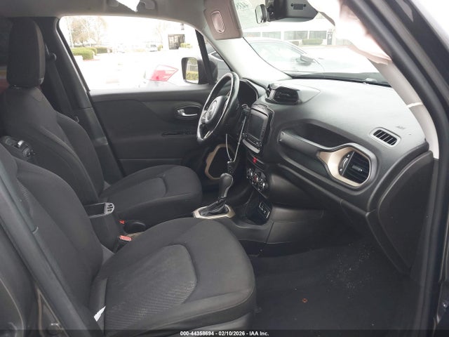 ZACCJABTXGPE17623 Jeep Renegade Latitude