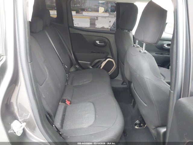 ZACCJABTXGPE17623 Jeep Renegade Latitude