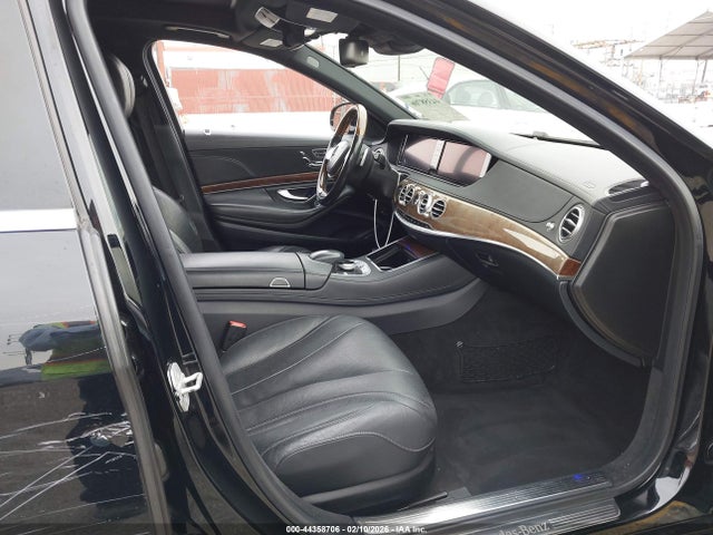 Mercedes-Benz S 550 2014 WDDUG8CB7EA018561 Image 5