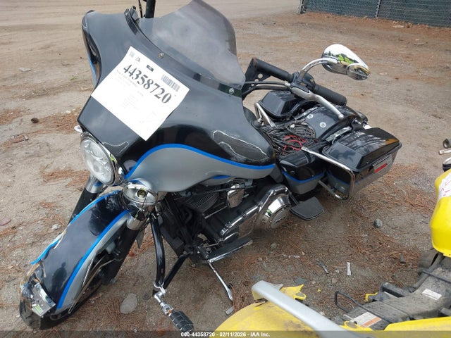 2012 HARLEY-DAVIDSON FLHTK 1HD1KEM12CB635596 Photo 1