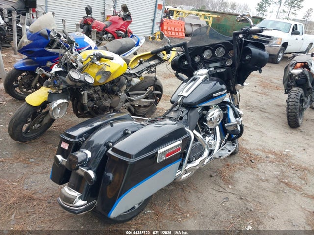 2012 HARLEY-DAVIDSON FLHTK 1HD1KEM12CB635596 Photo 3