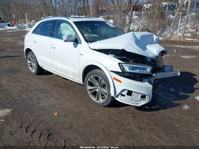 2016 AUDI Q3 WA1GFCFS5GR022678 Photo 0