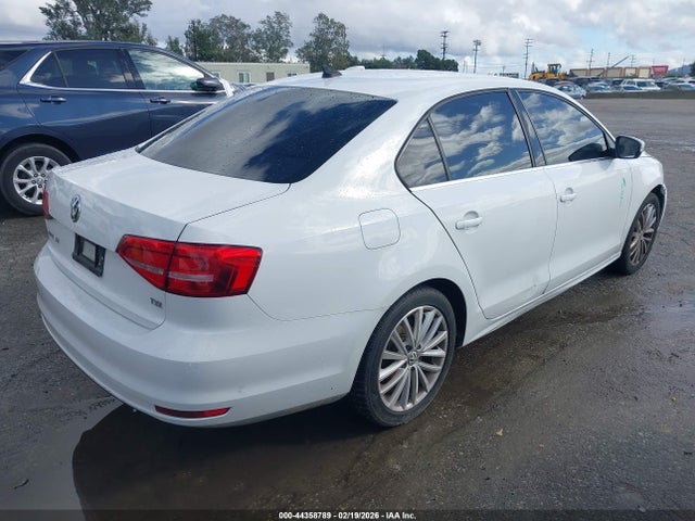 3VWD17AJ2FM216322 Volkswagen Jetta 1.8t Se