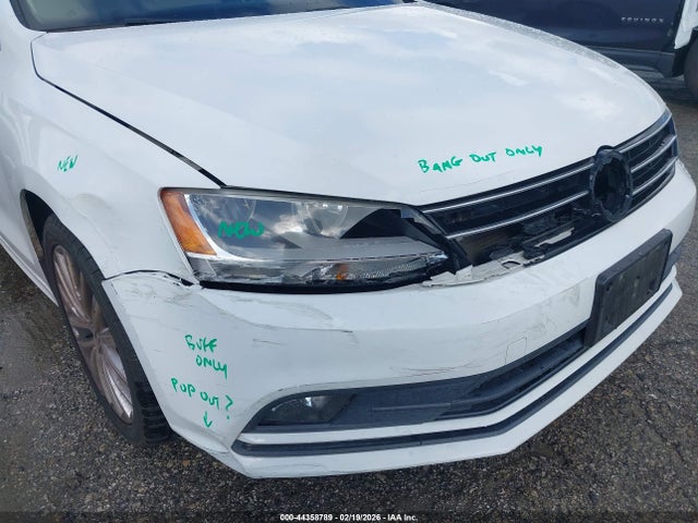 3VWD17AJ2FM216322 Volkswagen Jetta 1.8t Se