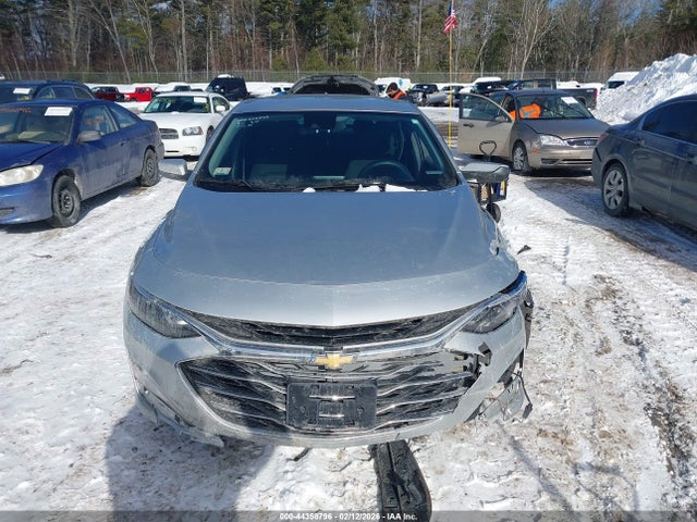 1G1ZD5ST9MF010554 Chevrolet Malibu Fwd Lt