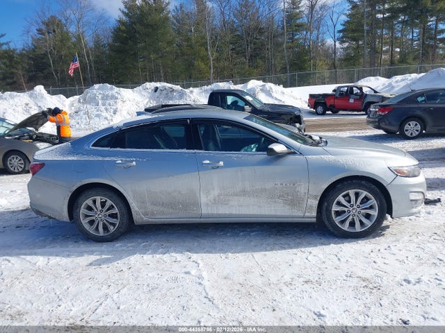 1G1ZD5ST9MF010554 Chevrolet Malibu Fwd Lt