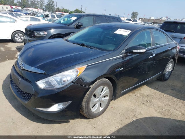Hyundai SONATA HYBRID 2015 KMHEC4A42FA138594 Image 2