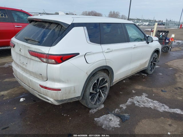 2024 MITSUBISHI OUTLANDER JA4J3VA81RZ065035 Photo 3